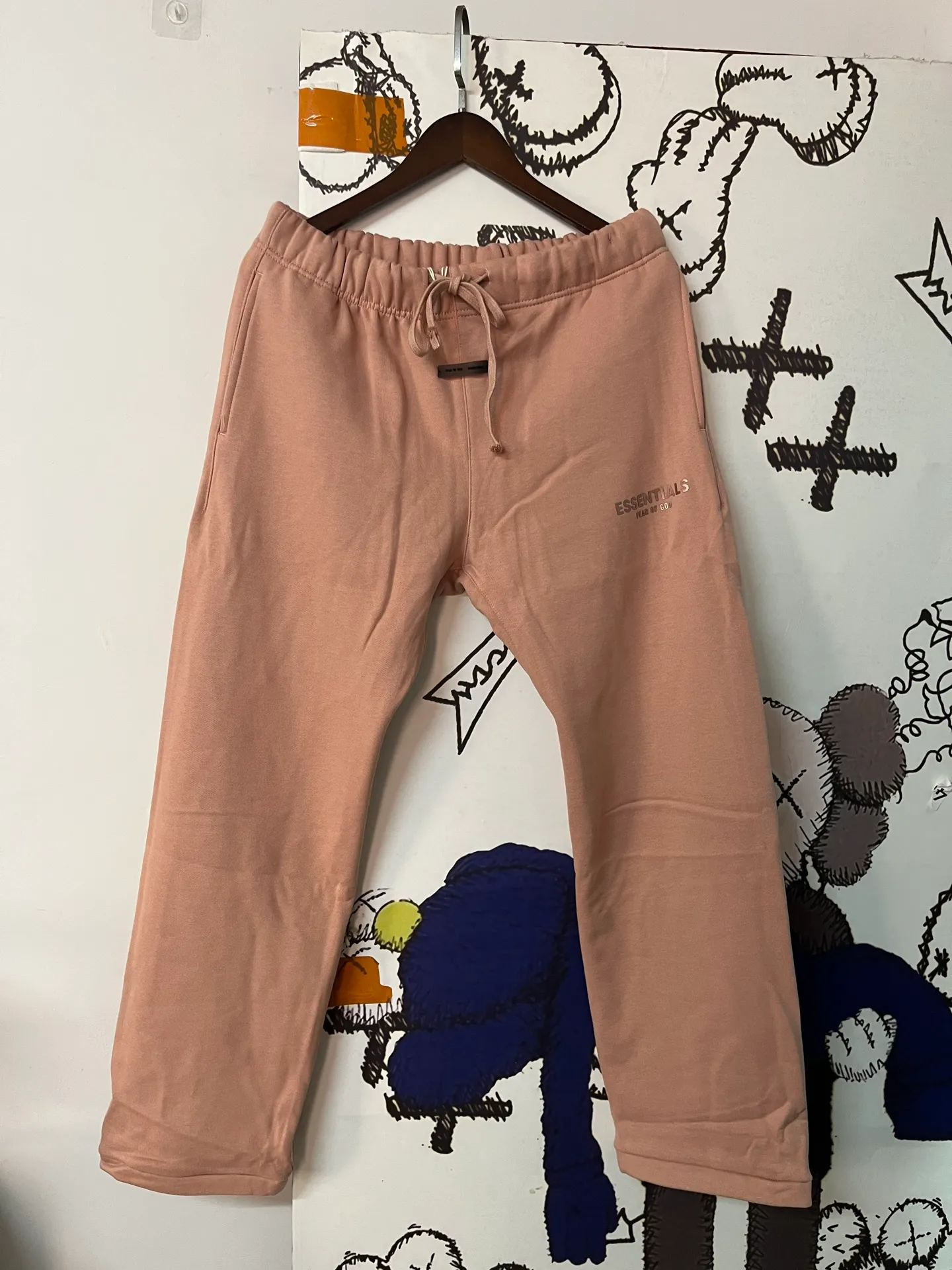 🆕 FEAR OF GOD ESSENTIALS logo Pink ：ZT # ： Pink Sizes： S M L XL